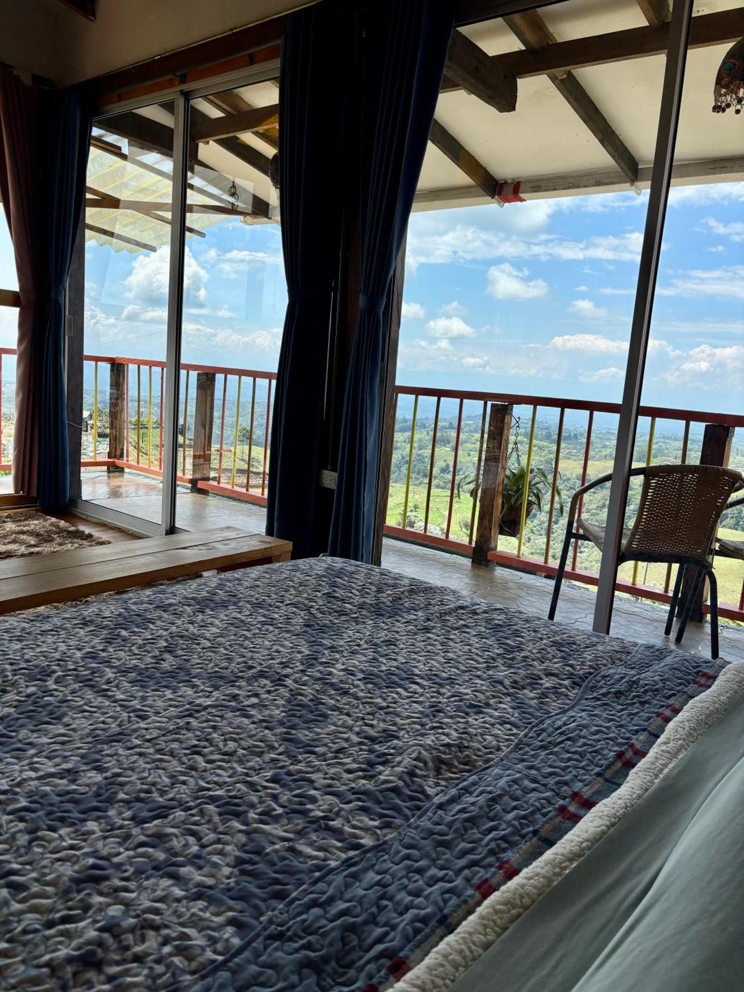 La Puesta Del Sol Hotell Filandia Eksteriør bilde